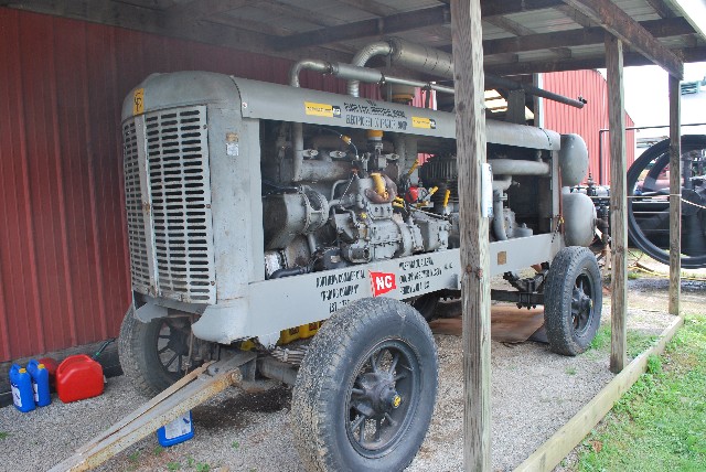 Chicago Pneumatic Compressor