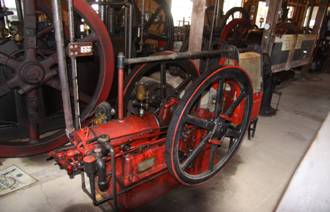 International Victor Horizontal Engine